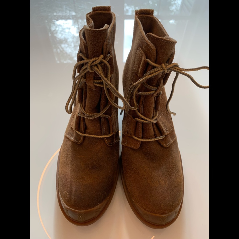Sorel Evie Wedge Lace Bootie Camel Brown